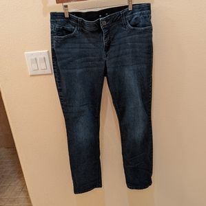 Liz Claiborne 14 classic jeans -Stretchy fabric